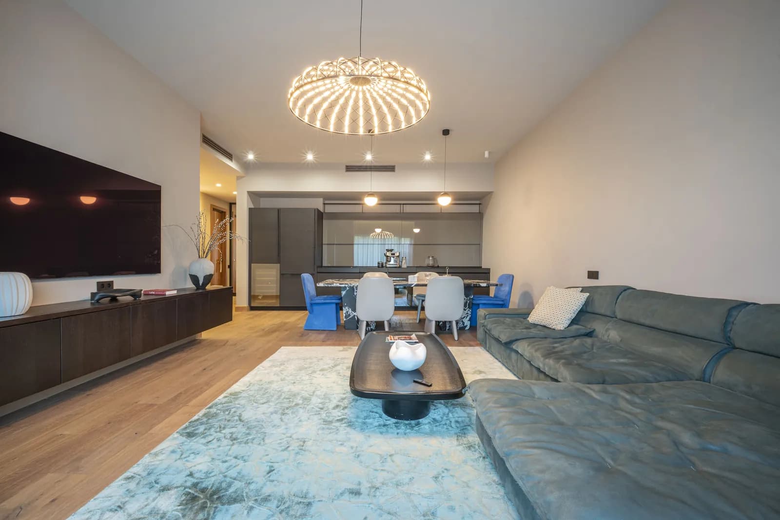 3-комнатная квартира 111,9 м² в ЖК «Вишнёвый сад» — фото 1